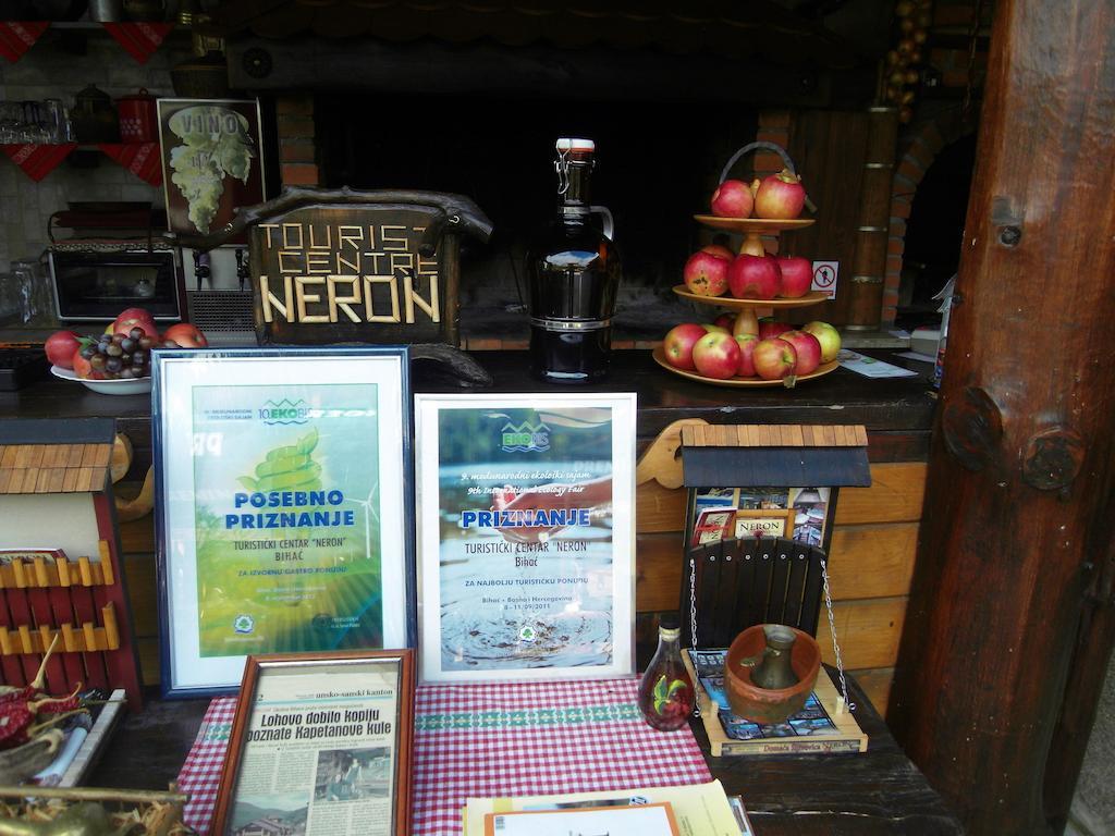 Rooms And Apartments Neron Bihac Lohovo エクステリア 写真