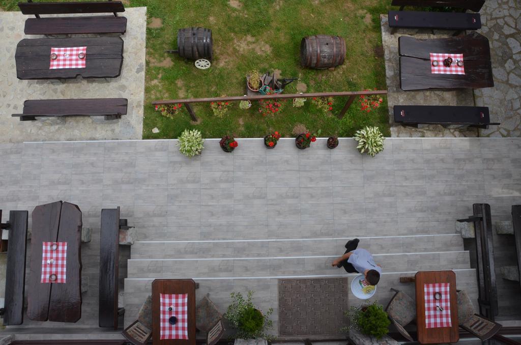 Rooms And Apartments Neron Bihac Lohovo エクステリア 写真