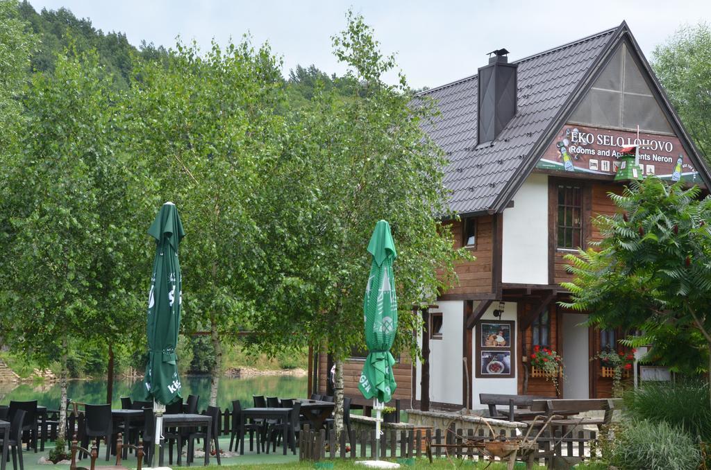 Rooms And Apartments Neron Bihac Lohovo エクステリア 写真
